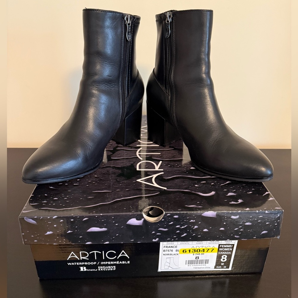 Waterproof Black Leather Heeled Boots